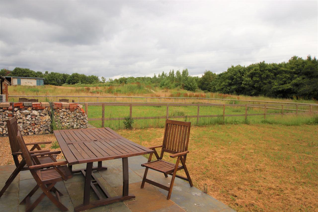 South Cottage - Rural Gem In The Heart Of The Sussex Countryside Twineham Buitenkant foto